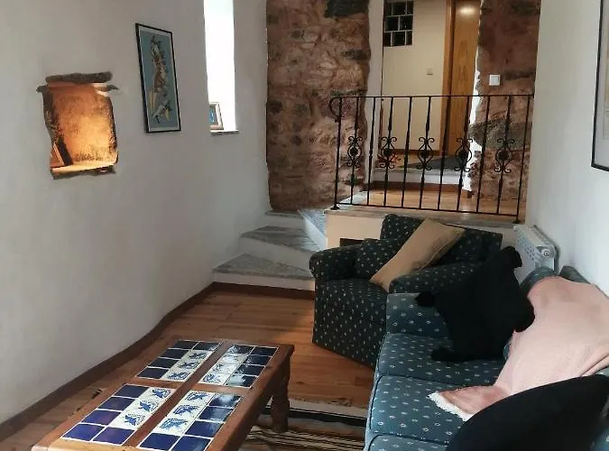 A Quinta Da Colina Adega * Каштаньейра-ди-Пера