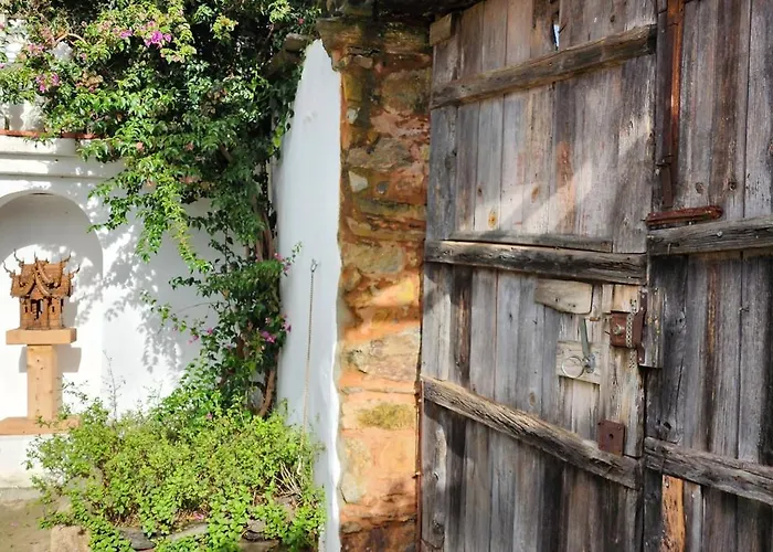 A Quinta Da Colina Adega Каштаньейра-ди-Пера